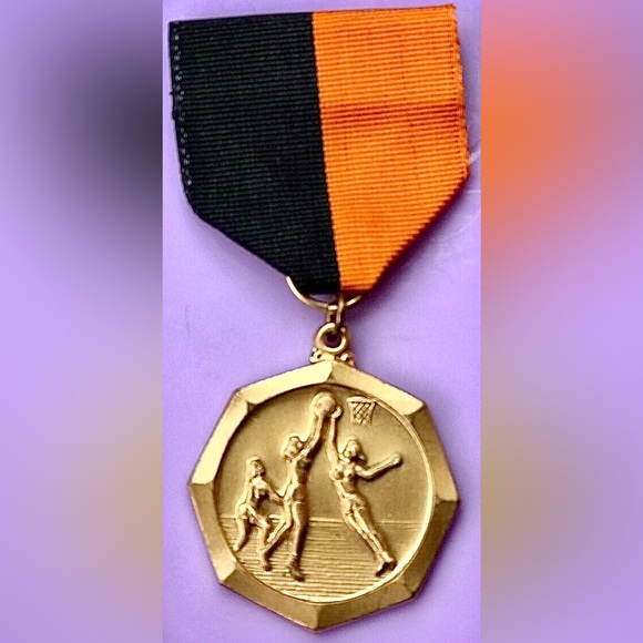 Vintage 1980s Soviet Era Russian Ribbon Medal Medallion WOMEN’S BASKETBALL - Picture 4 of 7